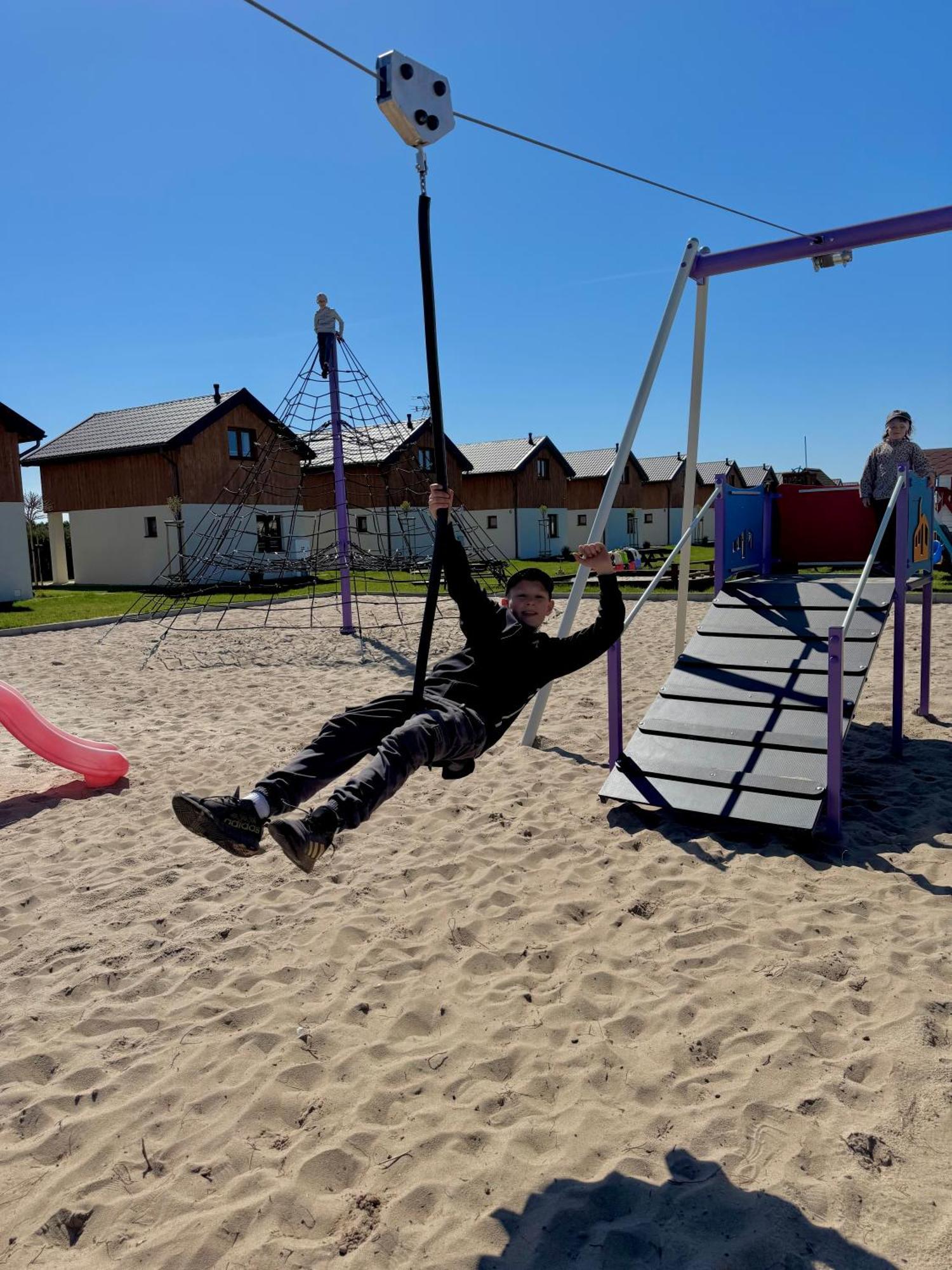 Domki Letniskowe Jastrzebia Park Ястшембя-Гура Екстер'єр фото